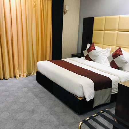 M Platinum Hotel Médine Extérieur photo