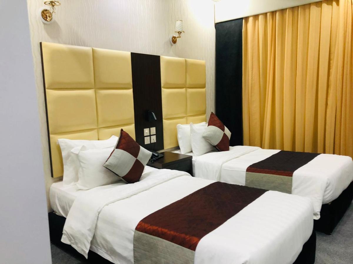 M Platinum Hotel Médine Extérieur photo