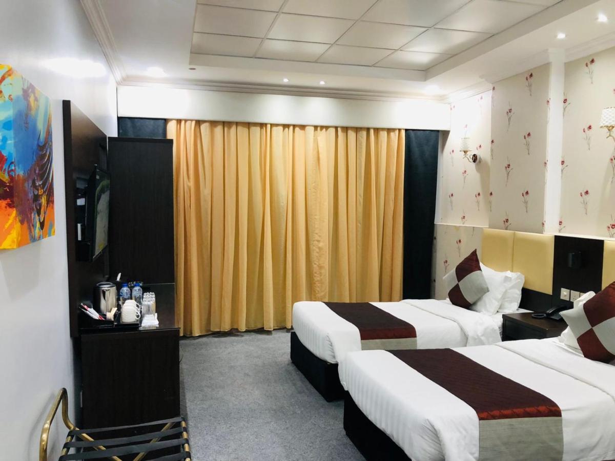 M Platinum Hotel Médine Extérieur photo